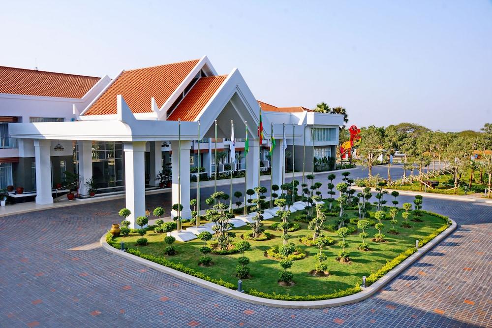 The Regency Hotel Bagan Exterior photo