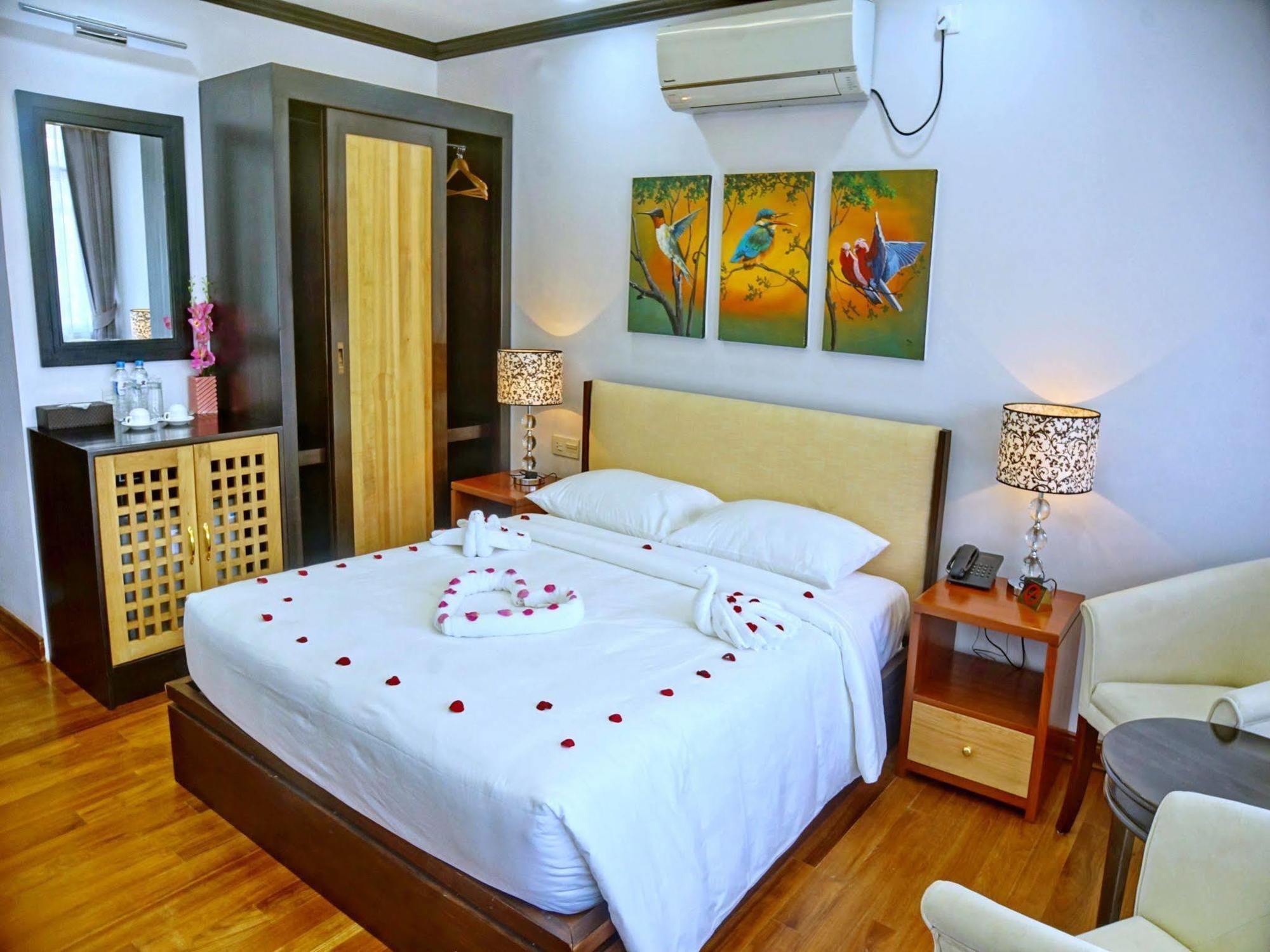 The Regency Hotel Bagan Exterior photo
